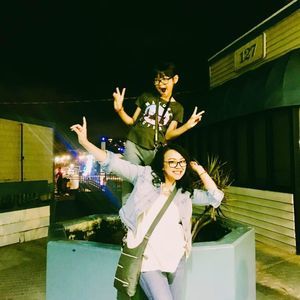 Meet your Posher, Monina